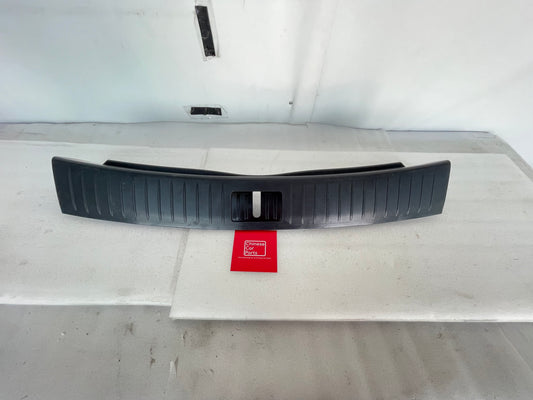 Exeed RX trunk lock cover assembly
