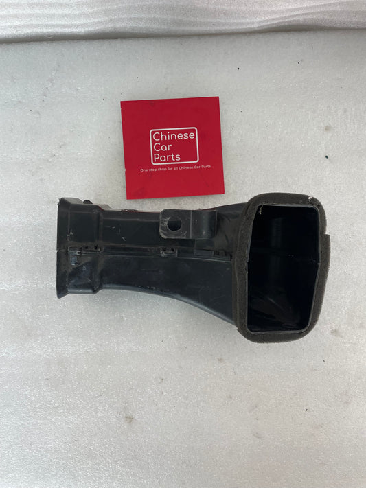 Exeed RX HVAC climate control transitions air duct