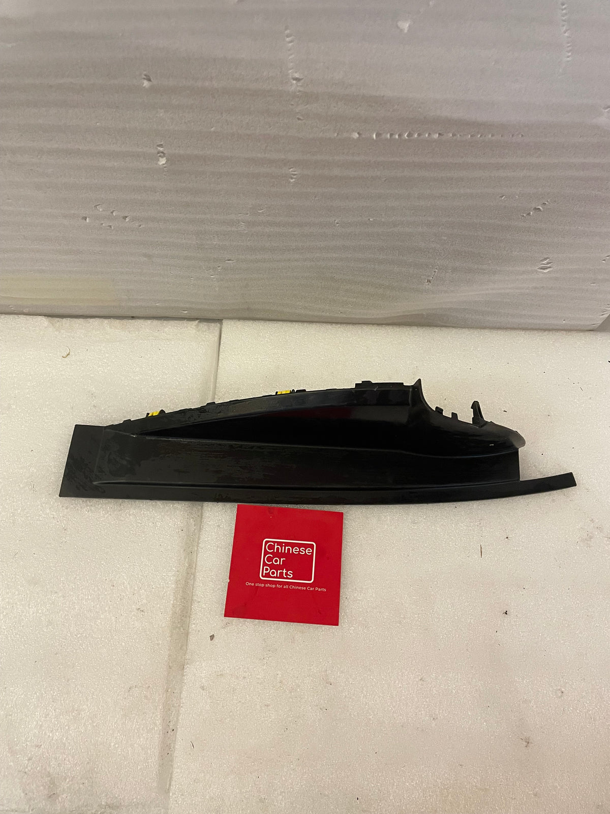 Exeed RX Front dashboard end cap / side trim panel RH
