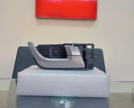 Geely Emgrand EC7 Inner right handle