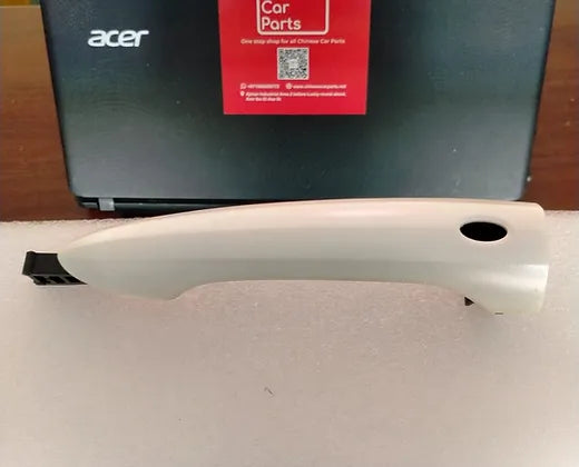 Chery Tiggo 8 Outer handle front door with hole