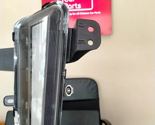 Geely Coolray daytime running light R