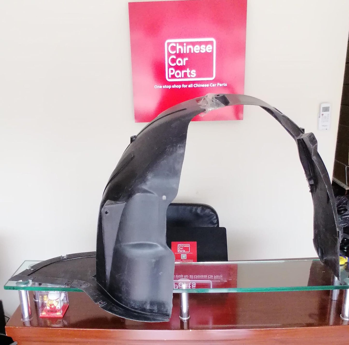 MG GT Front Fender Linner R