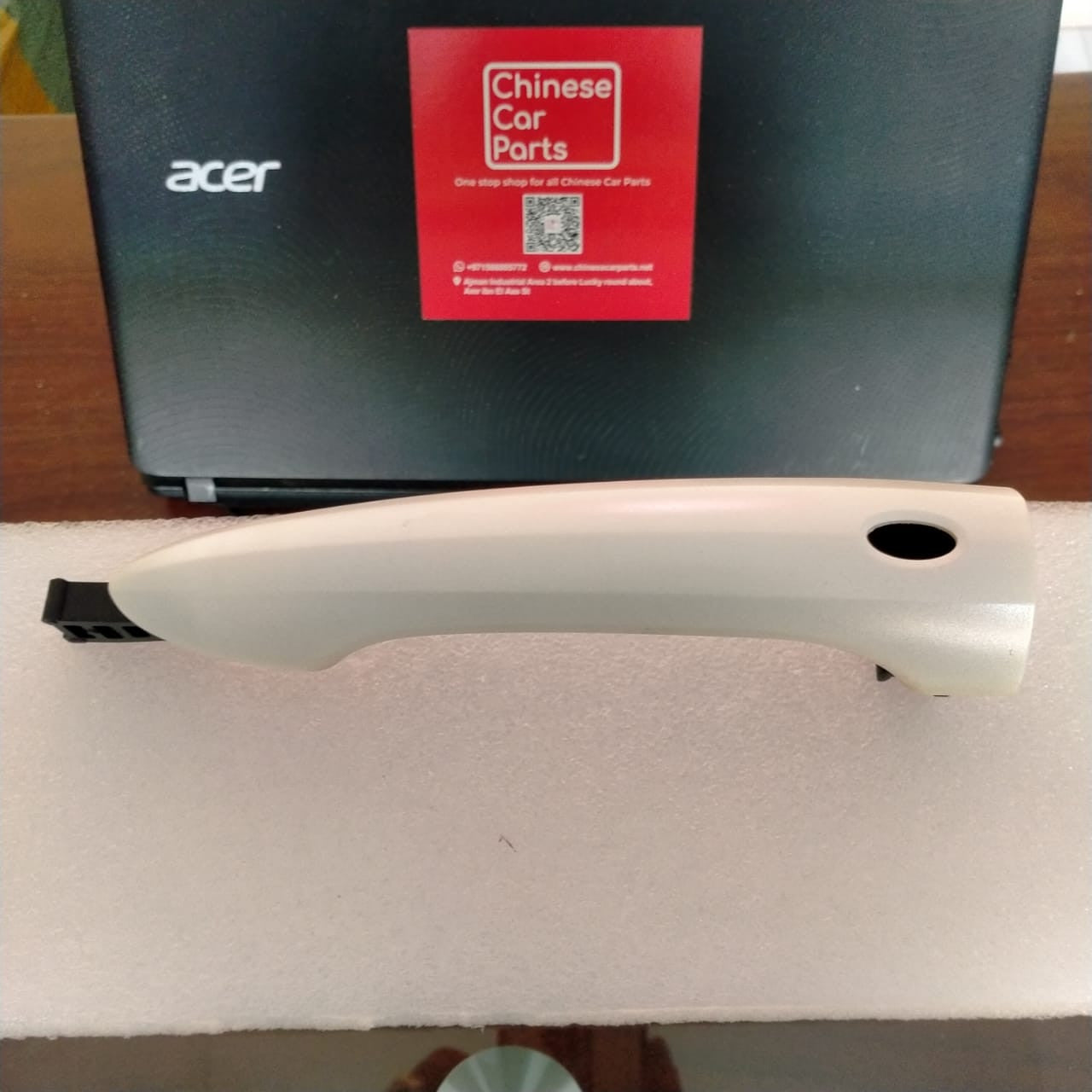 Chery Tiggo 8 Outer handle front door with hole