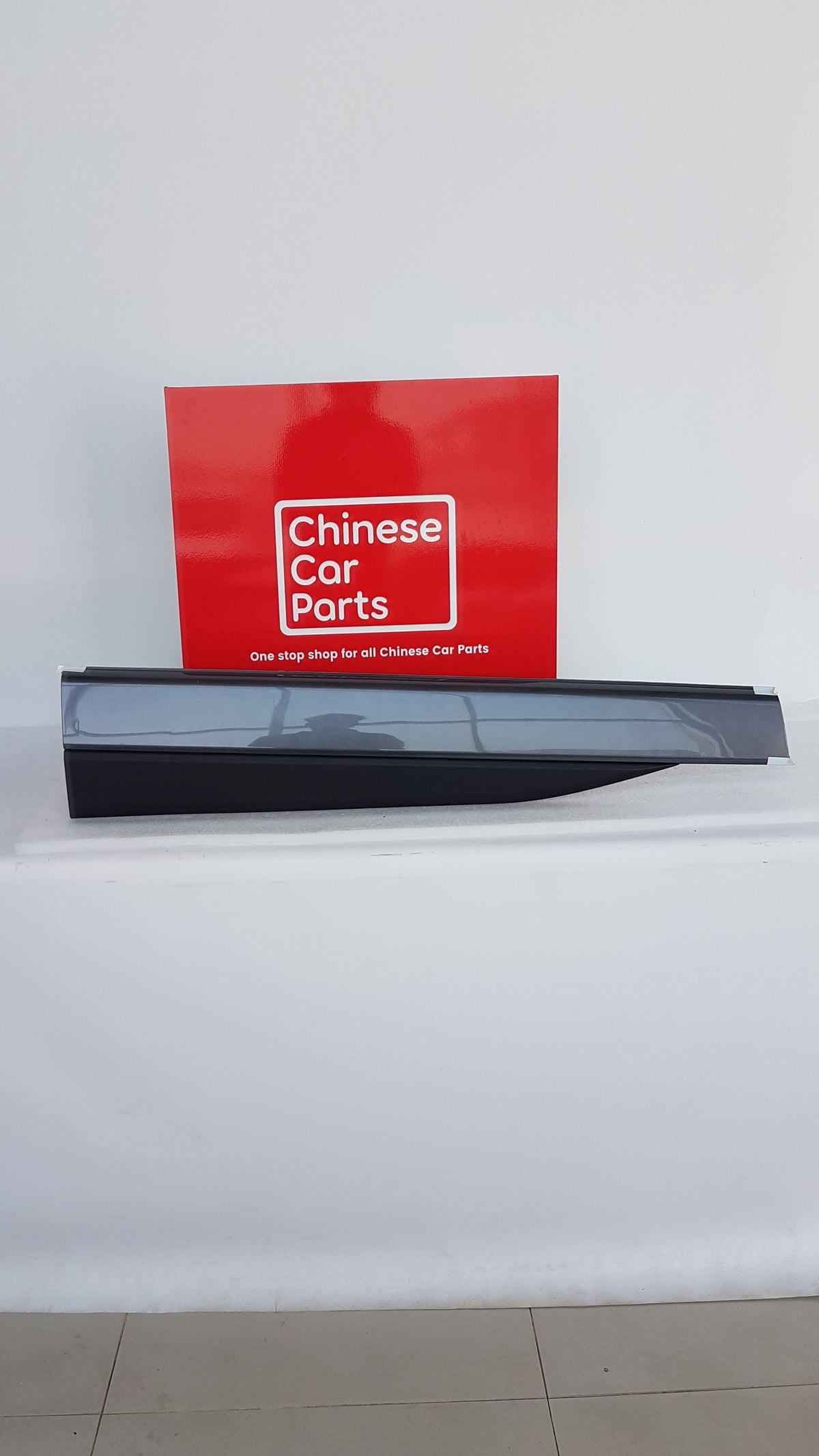 JAC JS6 FRONT DOOR TRIM LEFT