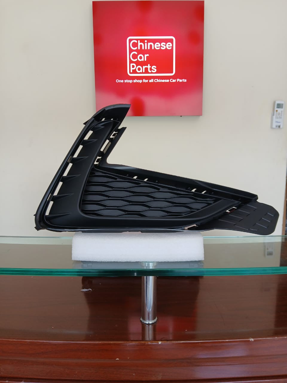 MG GT Grills Front Fog Lamp Frame-R