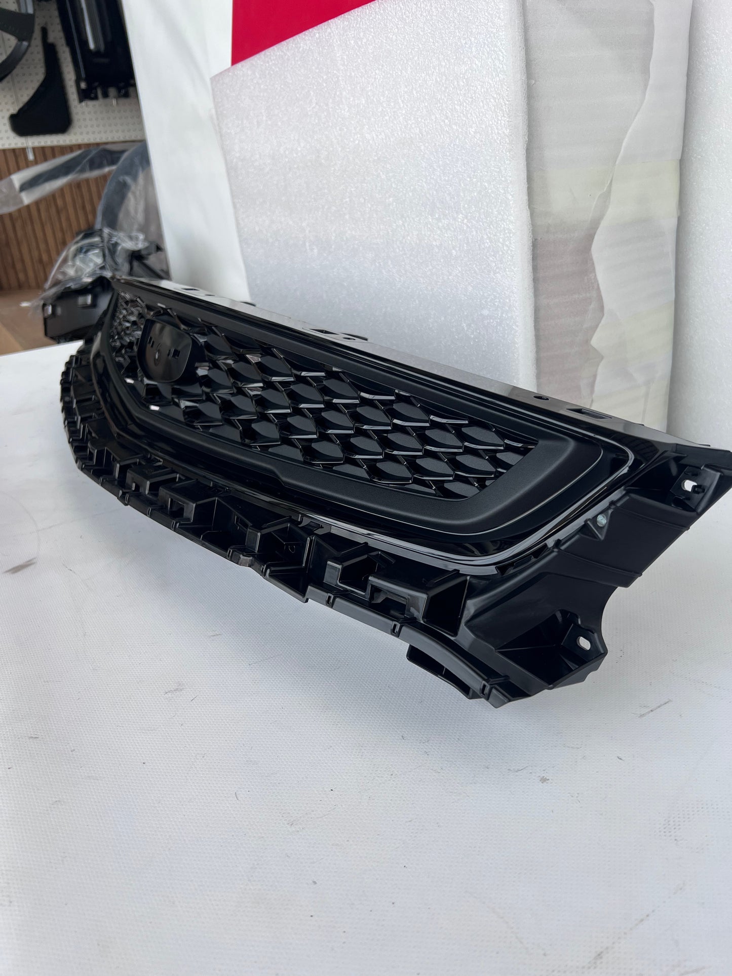 Geely Tugella Front Center Grille