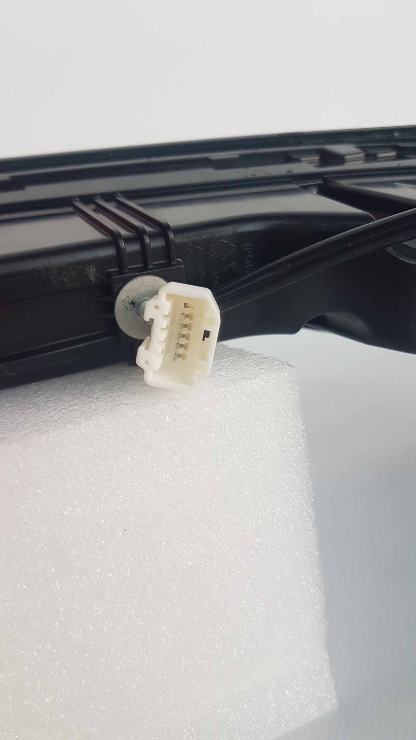 BYD HAN Central Light